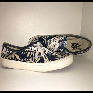 Limited edition Joel Tudor Ultracush Vans